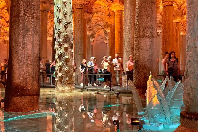 best-of-istanbul-basilica-cistern-blue-mosque-grand-bazaar