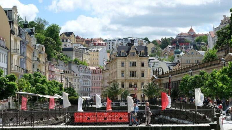 Best of Karlovy Vary Walking Tour with a Professional Guide - Exploring the Heart of Karlovy Vary