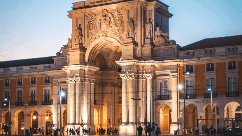 best-of-lisbon-private-walking-tour-with-a-local