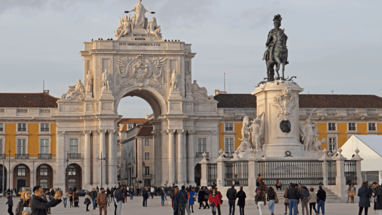 best-of-lisbon-private-walking-tour-with-a-local
