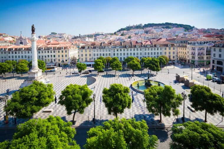 best-of-lisbon-walking-tour-rossio-chiado-alfama