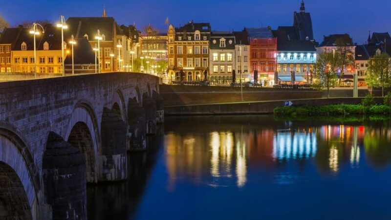 best-of-maastricht-private-walking-tour-with-a-local