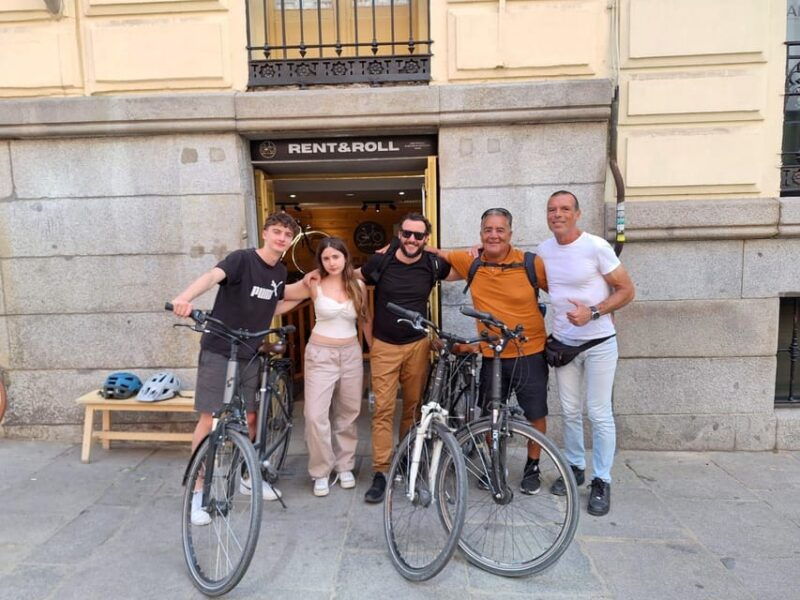best-of-madrid-3-hour-guided-bike-tour-in-small-groups