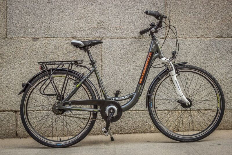 best-of-madrid-3-hour-guided-bike-tour-in-small-groups