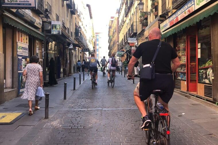 best-of-madrid-3-hour-guided-bike-tour-in-small-groups