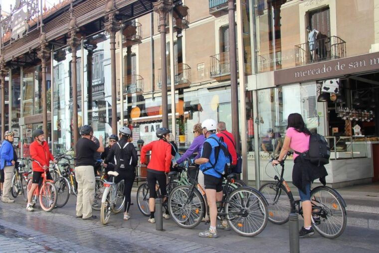 best-of-madrid-3-hour-guided-bike-tour-in-small-groups