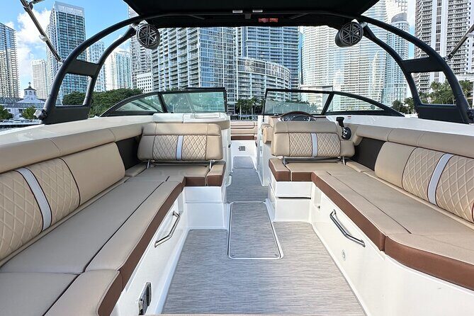 Best of Miami: Private Top-Rated Boat Charter & Guided Experience - A Close Look at the Experience
