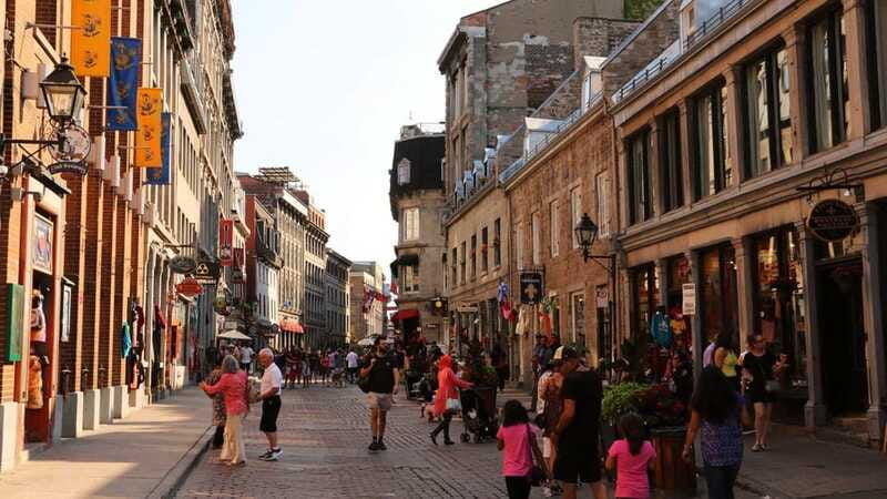 best-of-montreal-private-walking-tour-with-a-local