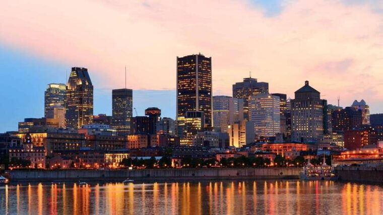 best-of-montreal-private-walking-tour-with-a-local