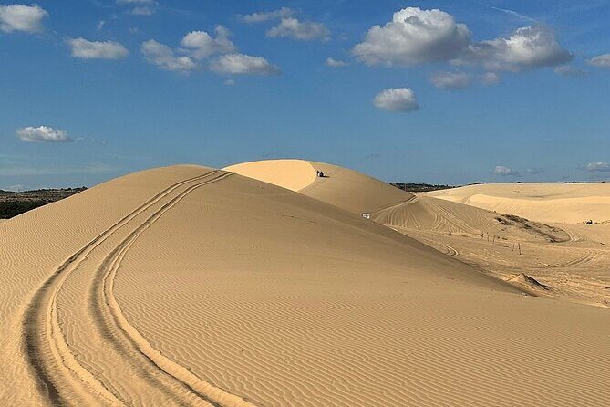 Best of Mui Ne Day Trip: Sand Dunes with Breathtaking Sunset - Red Sand Dunes: Perfect for Photos and Relaxation