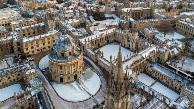 best-of-oxford-private-walking-tour-with-a-local