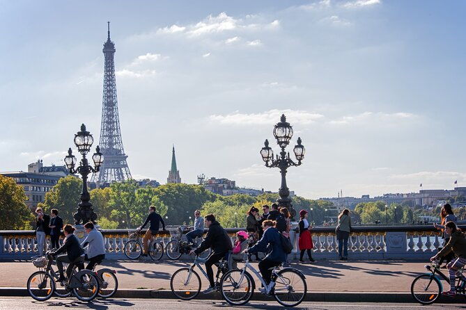best-of-paris-by-bike-with-a-local
