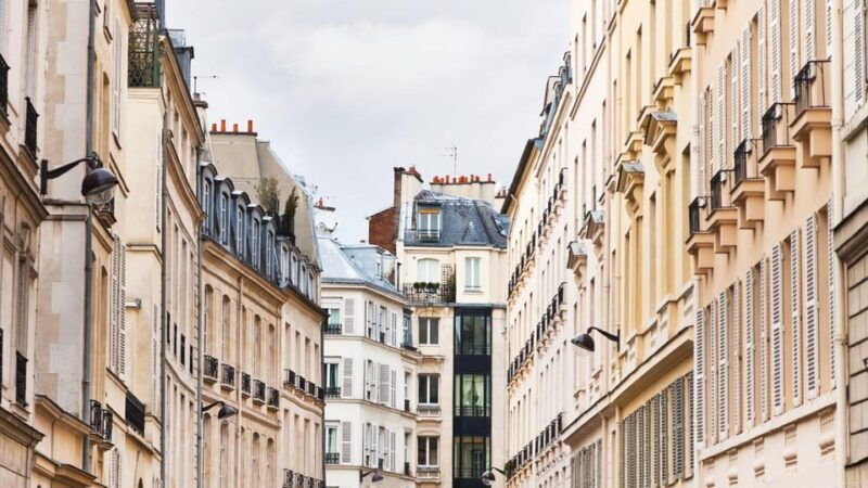 best-of-paris-private-walking-tour-with-local
