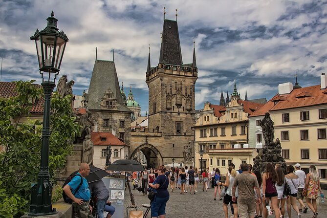 best-of-prague-private-walking-tour-left-and-right-riverbank