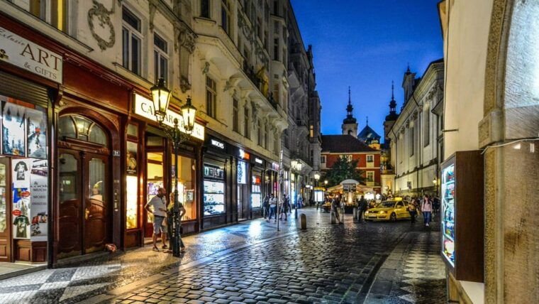 best-of-prague-private-walking-tour-with-local