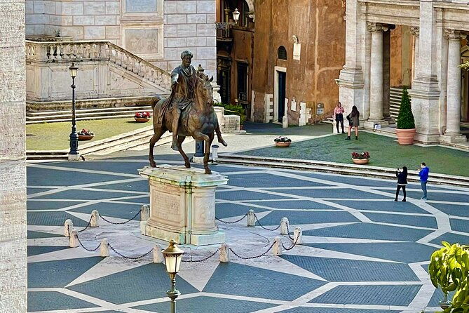 best-of-rome-colosseum-squares-and-fountains-private-walking-guided-tour