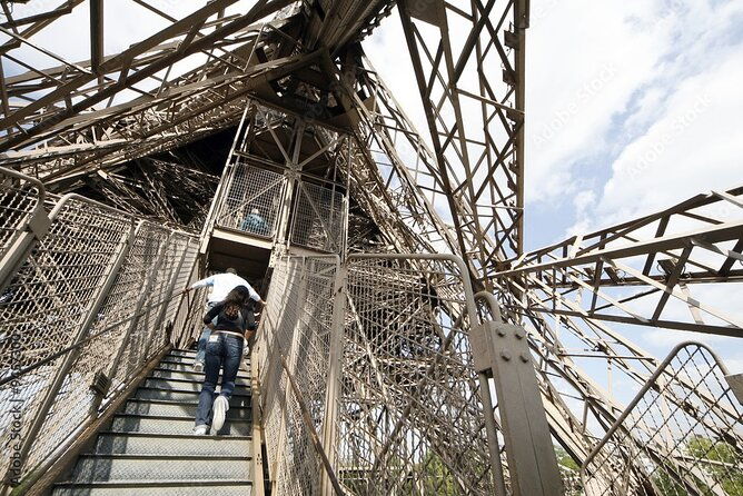 best-of-the-eiffel-tower-by-stairs-with-summit-elevator-access
