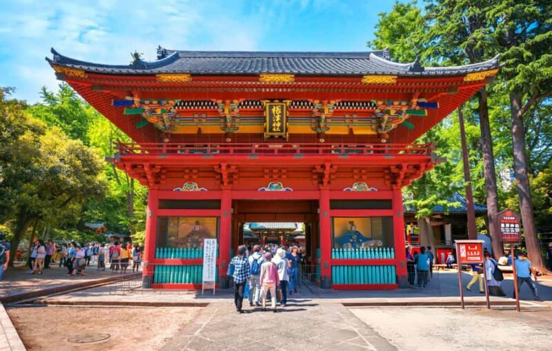 Best of Tokyo: Guided Full Day City Tour with Lunch - The Imperial Palace Outer Grounds