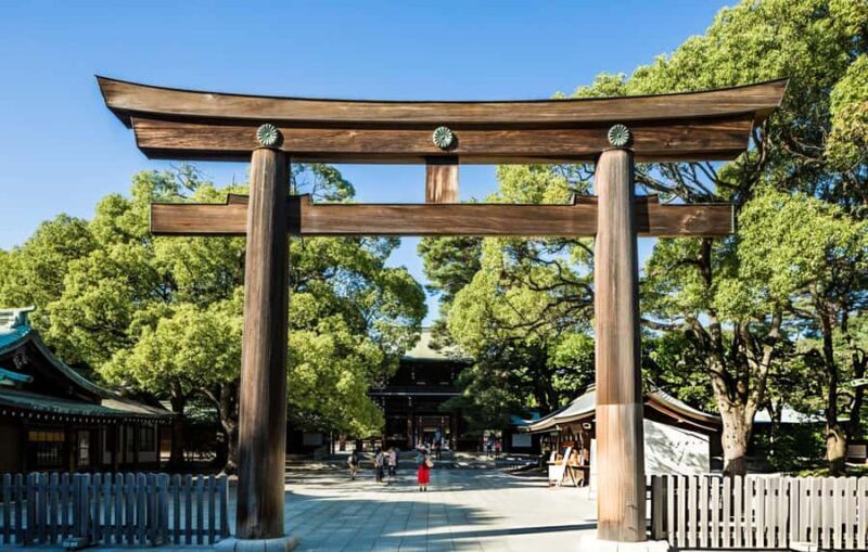 Best of Tokyo: Guided Full Day City Tour with Lunch - Meiji Shrine and Harajuku: Spirit and Style