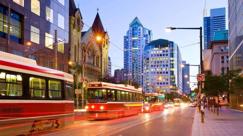 best-of-toronto-private-walking-tour-with-a-local