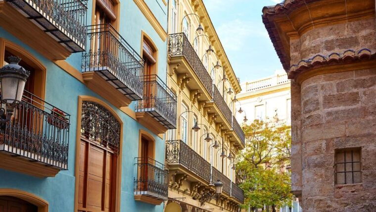 best-of-valencia-private-walking-tour-with-a-local