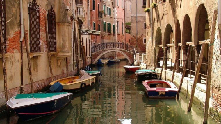 best-of-venice-private-walking-tour-with-a-local