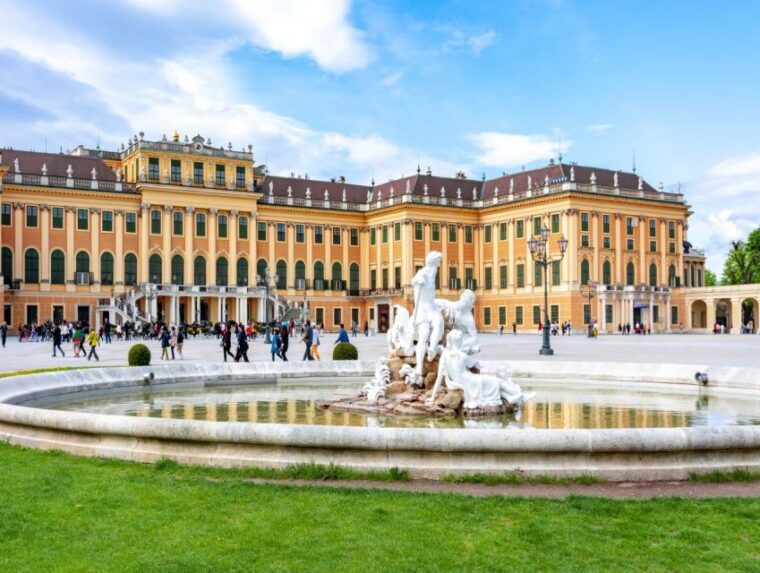 best-of-vienna-1-day-tour-by-car-with-schonbrunn-tickets-2