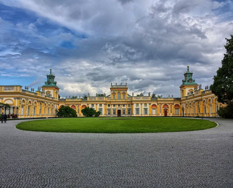 best-of-warsaw-full-day-private-tour-with-private-transport