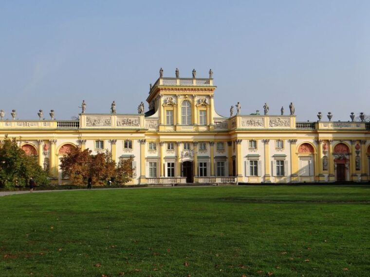 best-of-warsaw-full-day-private-tour-with-private-transport