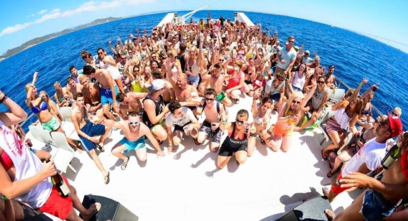 best-party-boat-in-fuengirola