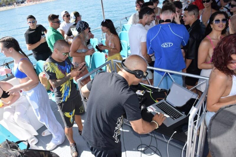 best-party-boat-in-fuengirola
