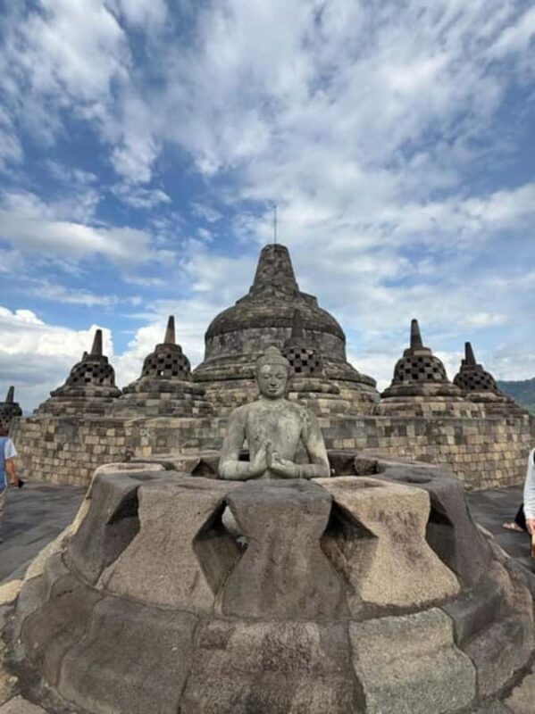 Best Private Day Tour Prambanan & Sunrise at Borobudur Tour - FAQ