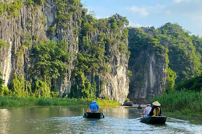Best Private Tour Hanoi to Ninh Binh Discover Tam Coc & Hoa Lu - Practical Tips & Considerations