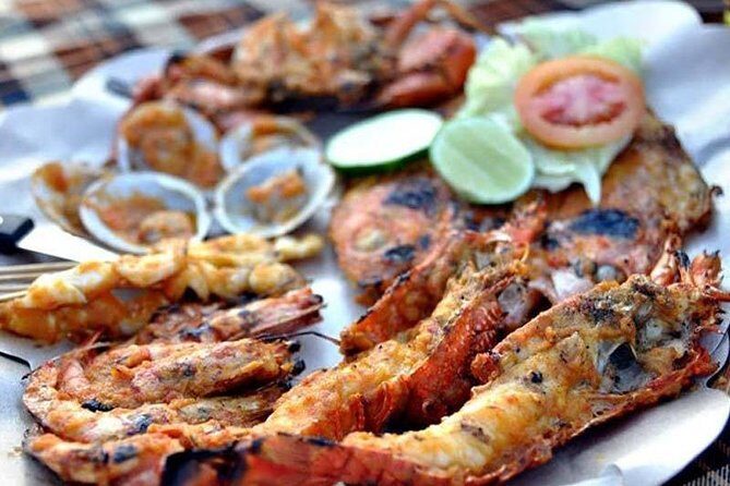 Best Romantic Seafood Dinner at Jimbaran Beach Sunset - Who Should Consider This Tour?