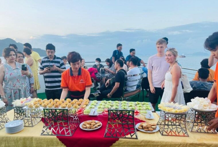 best-seller-2d1n-hanoi-ninh-binh-halong-bay