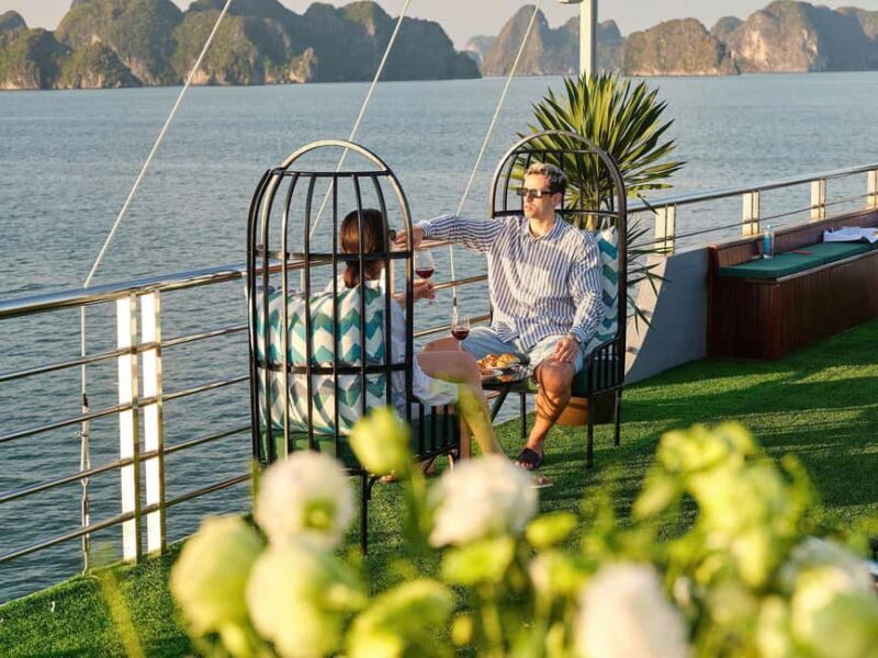 Best Seller 5-Star Halong Bay Cruise Jacuzzi & Buffet Lunch - Key Points