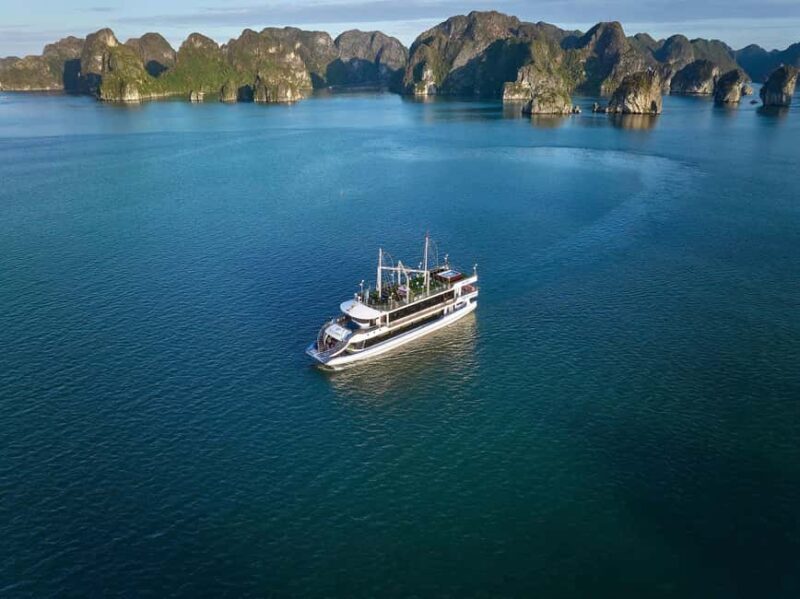 Best Seller 5-Star Halong Bay Cruise Jacuzzi & Buffet Lunch - Who Will Love This Experience?