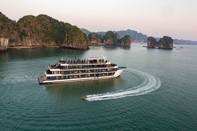 BEST SELLER Overnight Cruise in Halong Bay & Lan Ha Bay (2D1N) - Exploring the BEST SELLER Overnight Cruise in Halong Bay & Lan Ha Bay (2D1N)