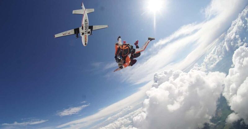 best-skydiving-close-to-brno-and-olomouc