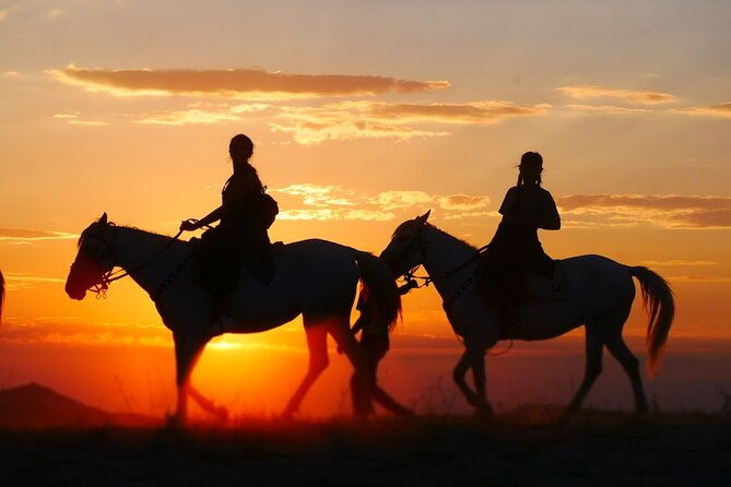 best-sunrise-horse-riding-tour-in-cappadocia-min-2-pax