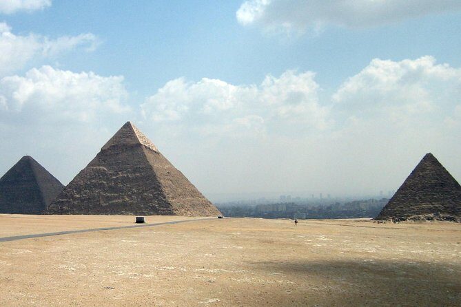 Best Two-Day Private Guided City Tour of Cairo Giza and Saqqara - The Itinerary in Detail: What You’ll Experience