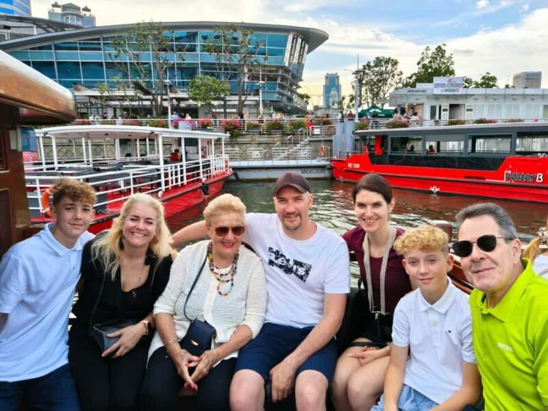 Best-Value 2-in-1 Combo Eat By Day, Shows By Nights - The Experience of the Light Shows