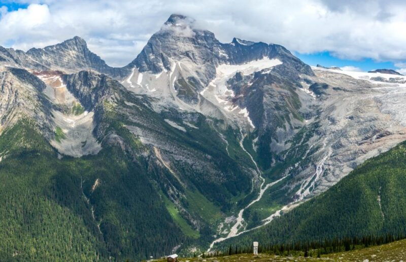 between-kamloops-revelstoke-smartphone-audio-driving-tour