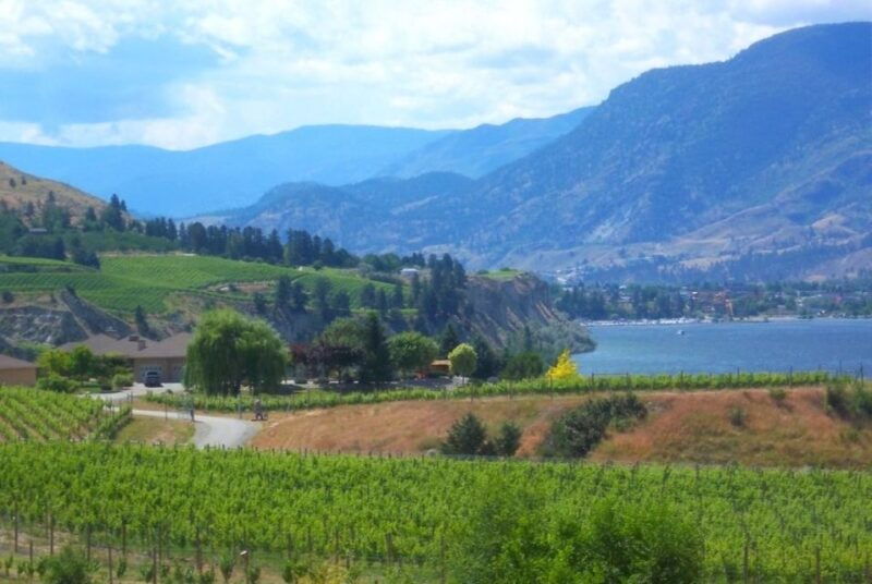 between-kamloops-revelstoke-smartphone-audio-driving-tour
