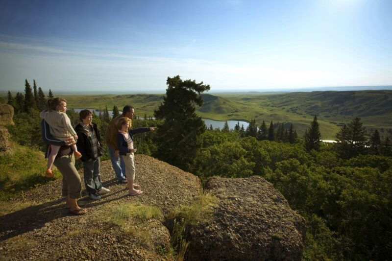 between-moose-jaw-alberta-a-smartphone-audio-driving-tour