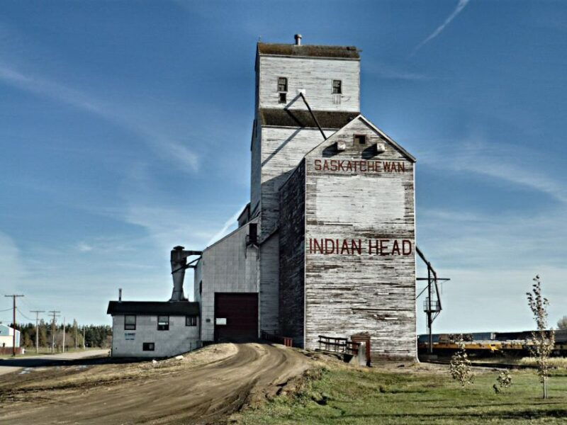 between-moose-jaw-manitoba-smartphone-audio-driving-tour