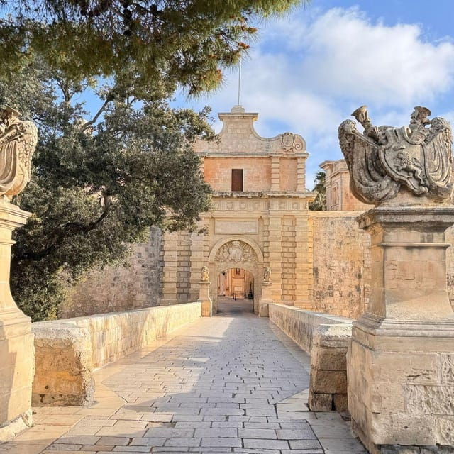 between-walls-and-stories-pearls-of-mdina-and-rabat-tour-in-portuguese