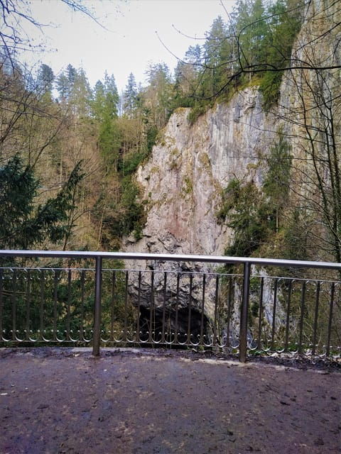 beyond-brno-best-of-czech-caves-full-day-hiking-tour