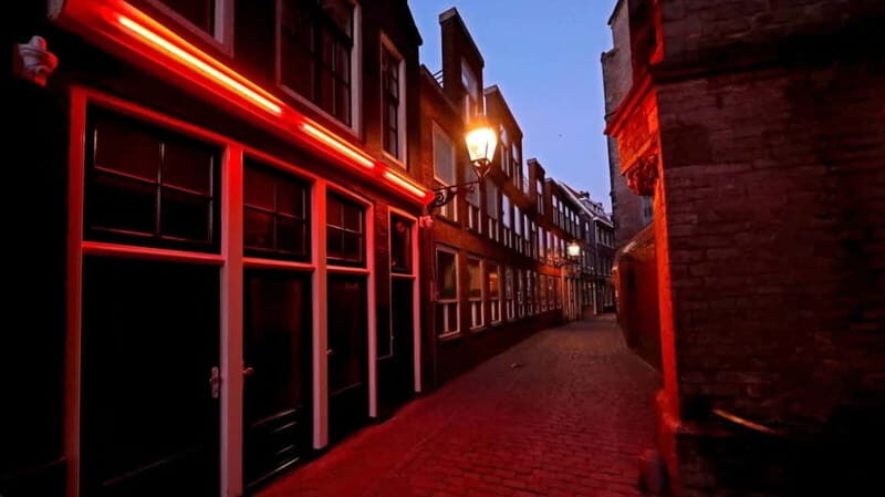 Beyond the Coffee Shops: Amsterdams Underground Drug Story - Key Points