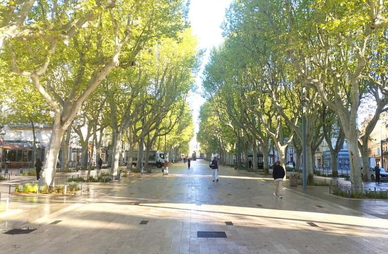 Béziers Walking Tour in English with Aurélie, the Frenchy - FAQ